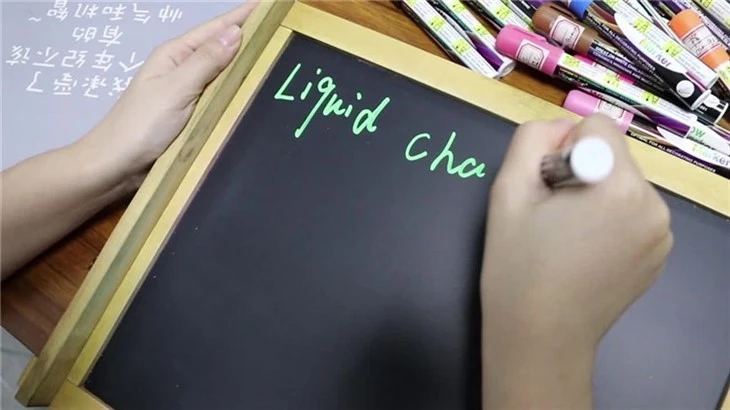 Erase Liquid Chalk Marker Pens